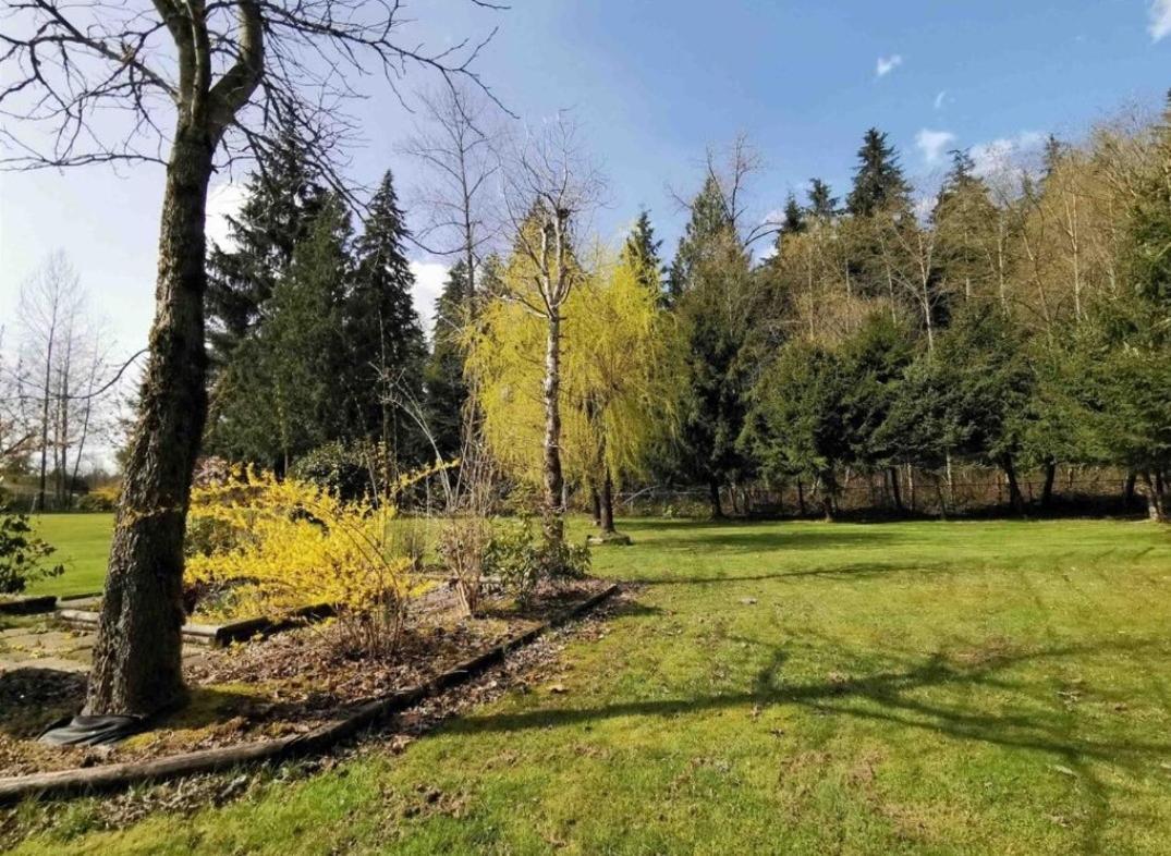 Beautiful 3-Bedroom Suite On 1 Acre Maple Ridge Extérieur photo
